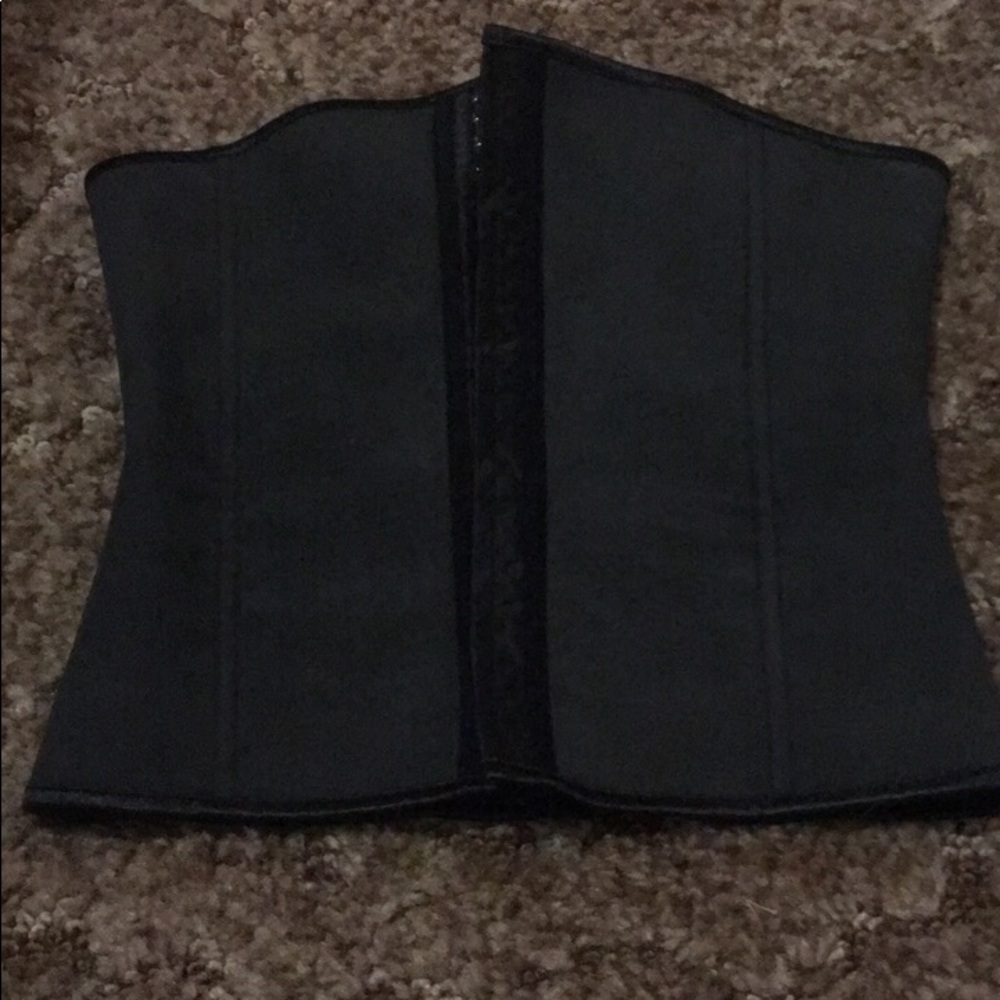Waist trainer